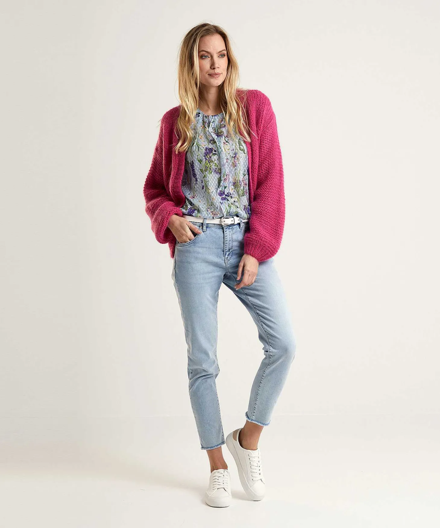 marc_cain_blouse_floral_p_1.webp Marc Cain Blouse Floral Print With Ruffle Edge*Marc Cain Collections Outlet