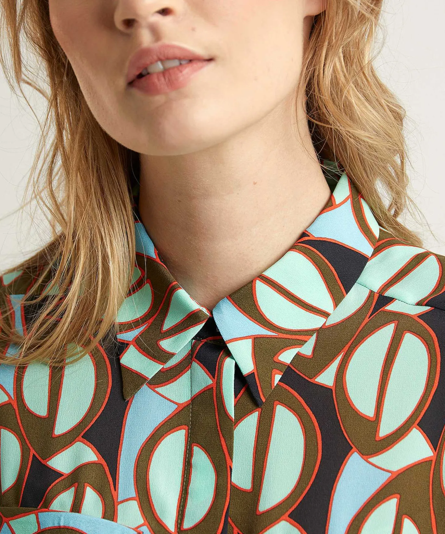 marc_cain_blouse_multicol_0-1.webp Marc Cain Blouse Multicolor*Marc Cain Collections New