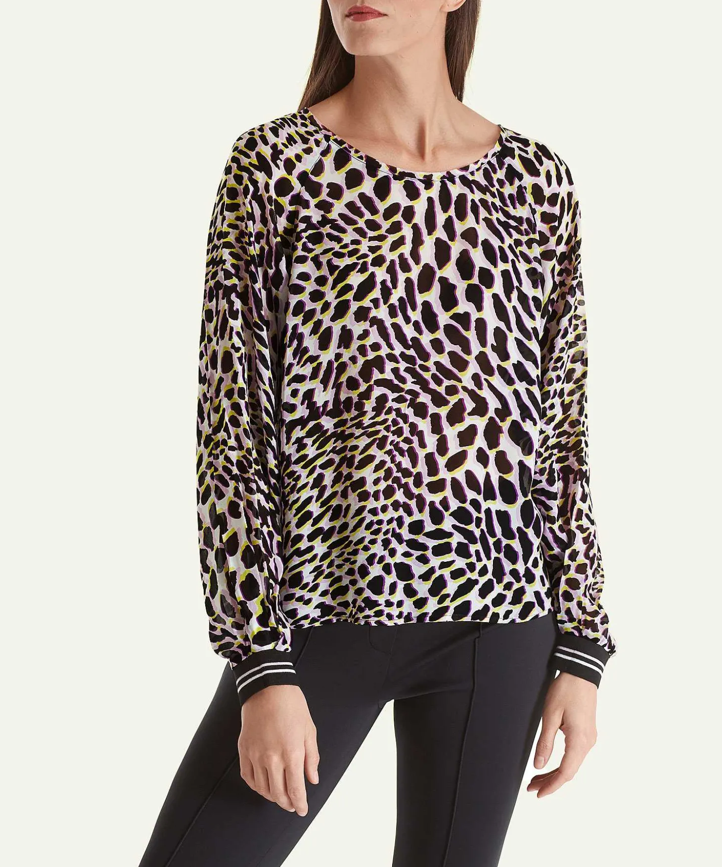 marc_cain_blouse_with_leo_3.webp Marc Cain Blouse With Leopard Print*Marc Cain Remix Best Sale