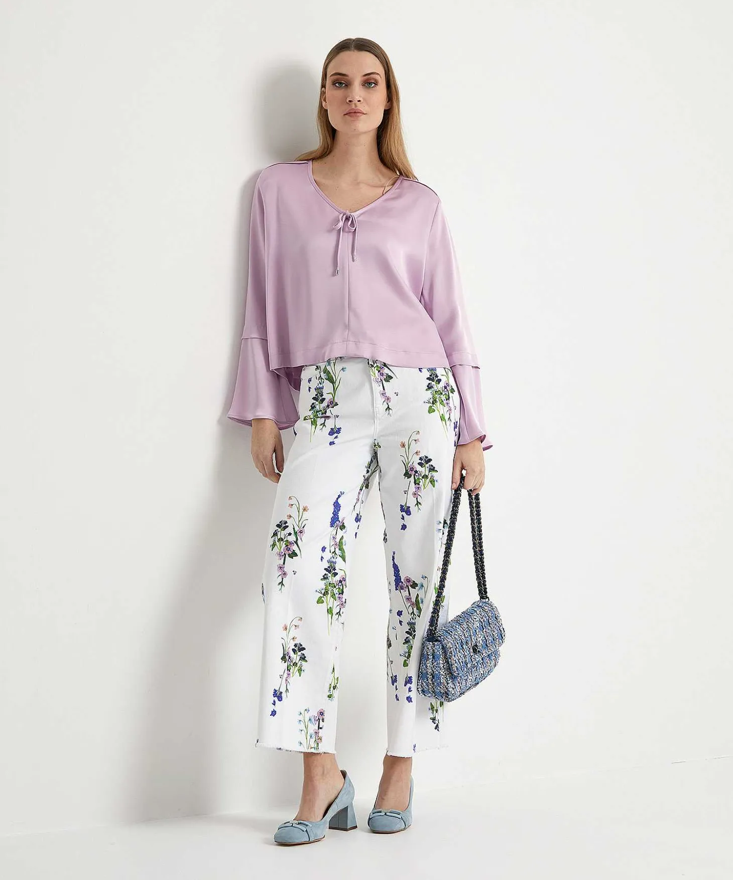 marc_cain_cropped_jeans_w_0.webp Marc Cain Cropped Jeans With Floral Print Wylie*Marc Cain Collections Clearance