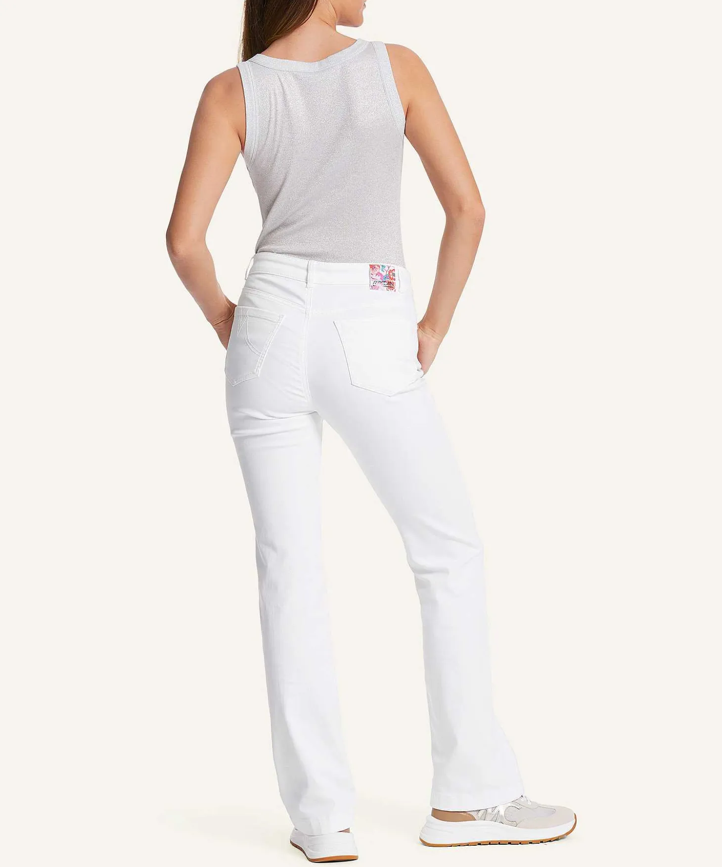marc_cain_flared_jeans_fa_0.webp Marc Cain Flared Jeans Faro*Marc Cain Pants Store