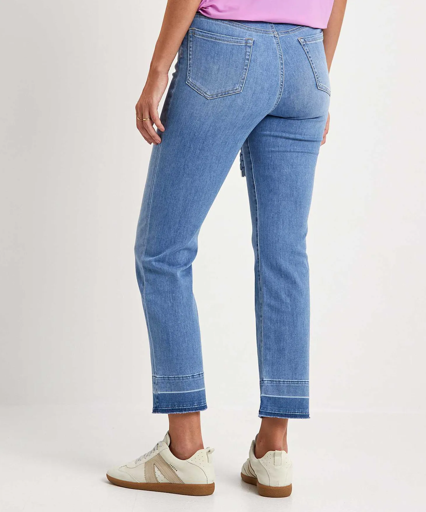 marc_cain_kick_flare_jean_0.webp Marc Cain Kick Flare Jeans With Braid Belt Fyli*Marc Cain Collections Best