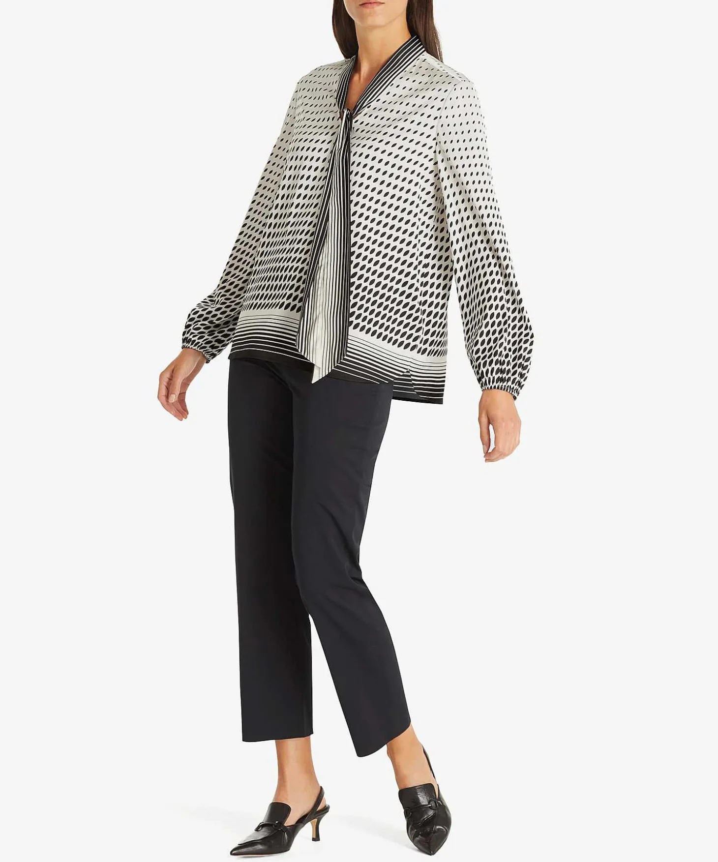 marc_cain_silky_blouse_gr_0.webp Marc Cain Silky Blouse Graphics Bow*Marc Cain Remix Store