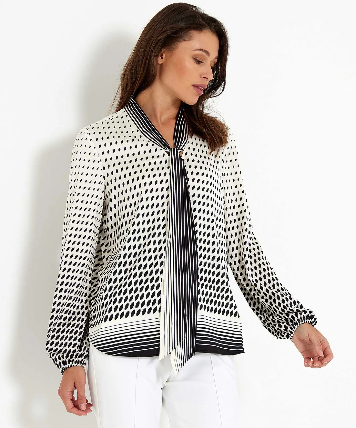 marc_cain_silky_blouse_gr_2.webp Marc Cain Silky Blouse Graphics Bow*Marc Cain Remix Store
