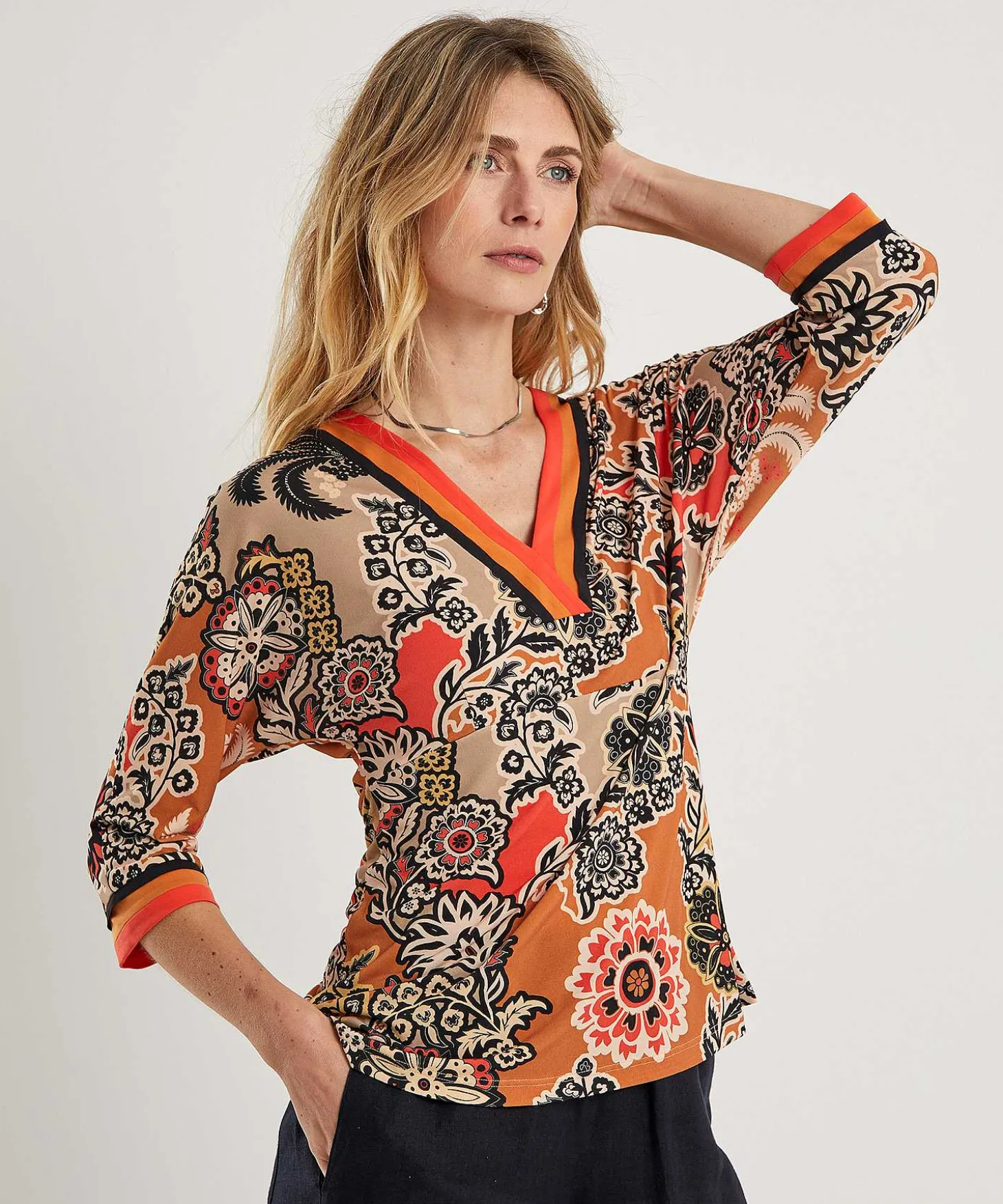 marc_cain_slinky_kimono_t_1.webp Marc Cain Slinky Kimono Top Flower Print*Marc Cain Collections Shop