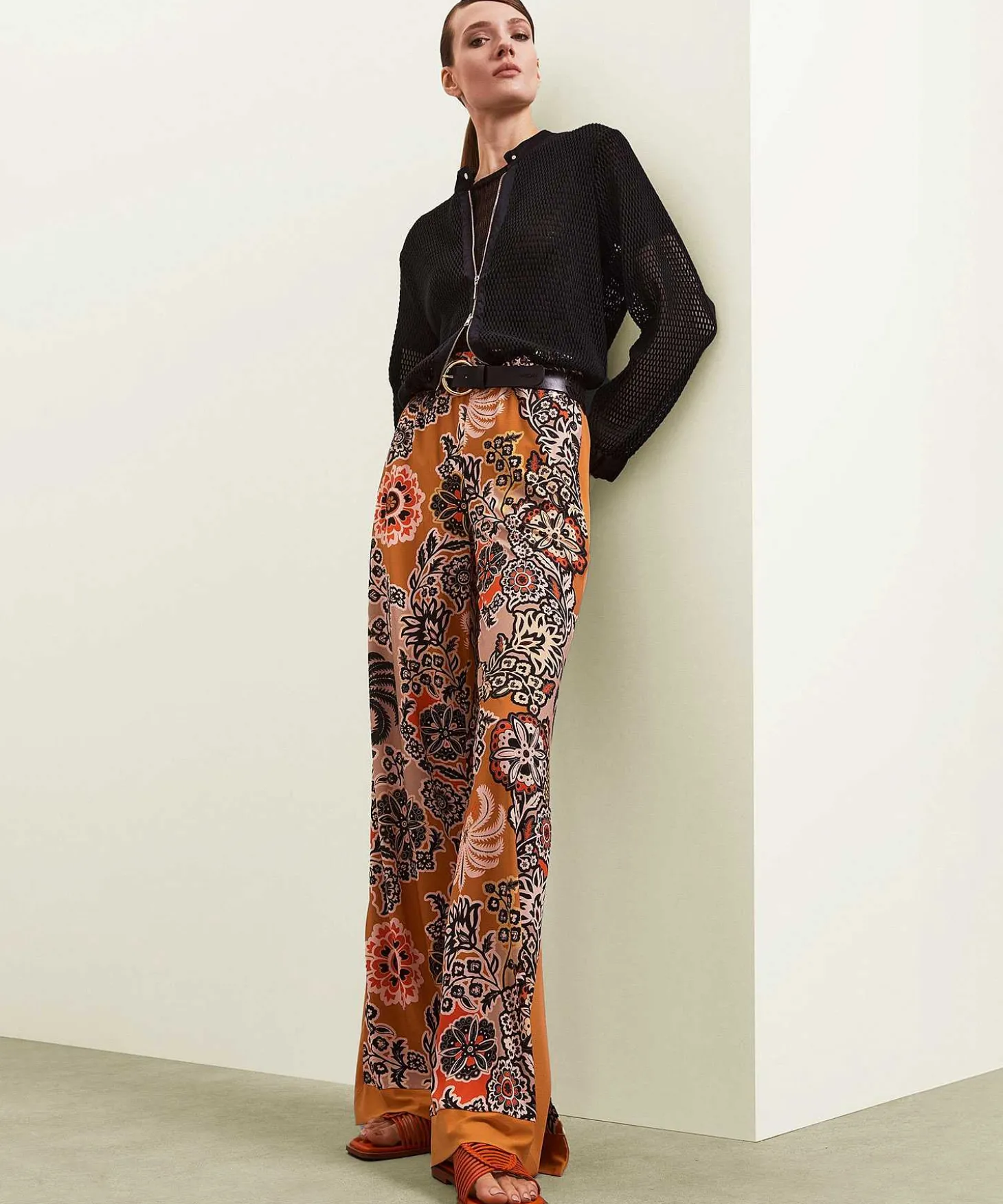 marc_cain_slinky_palazzo__2.webp Marc Cain Slinky Palazzo Trousers Flower Print Wedi*Marc Cain Collections Discount