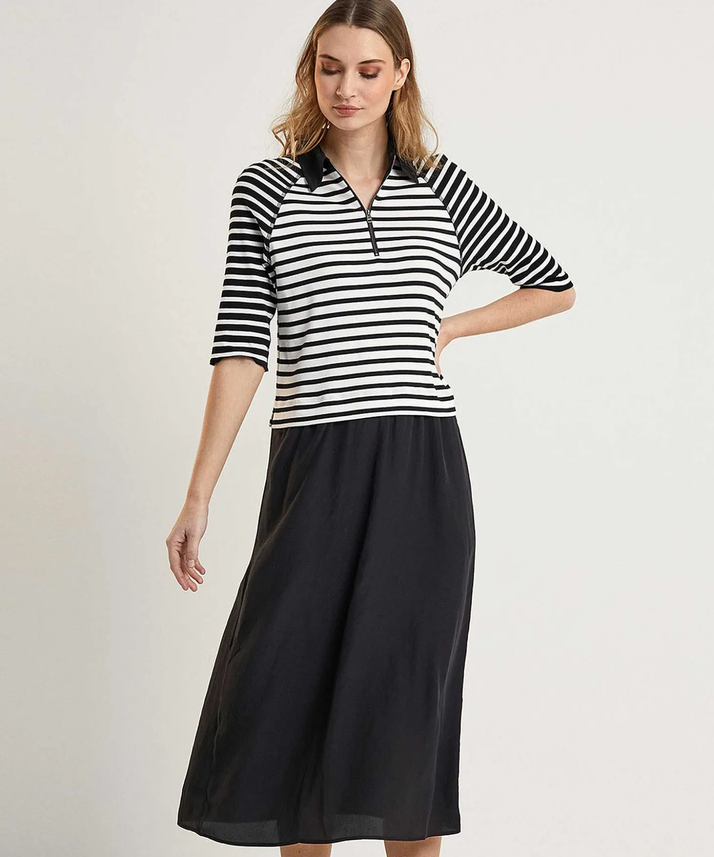 marc_cain_sports_polo_dre_2.webp Polo Dress Tricot + Silky*Marc Cain Sports Hot