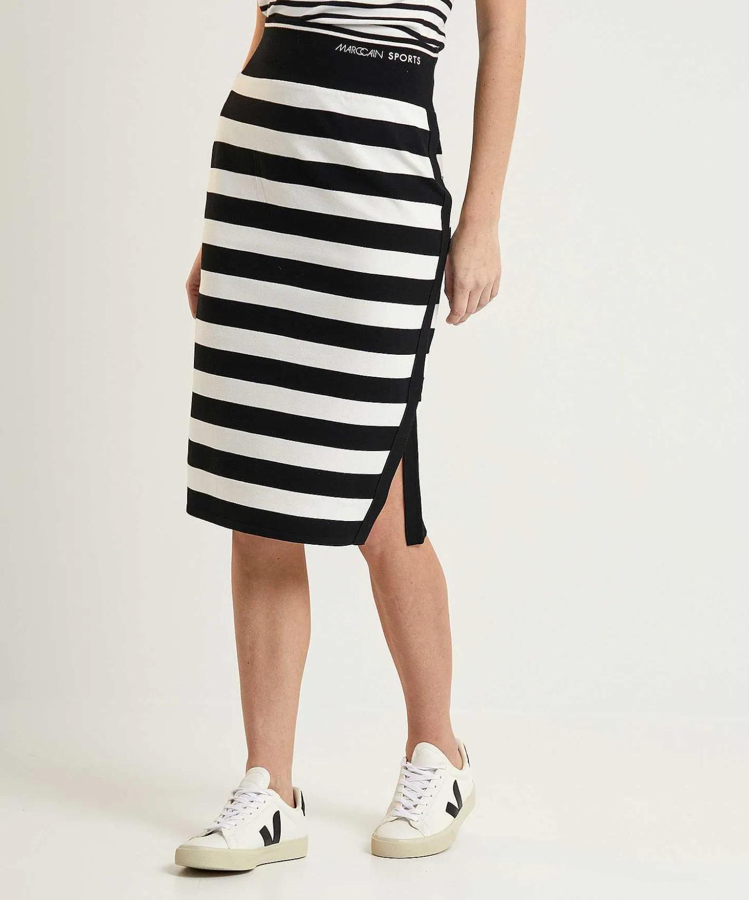 marc_cain_sports_skirt_st_0.webp Skirt Stripes*Marc Cain Sports Store