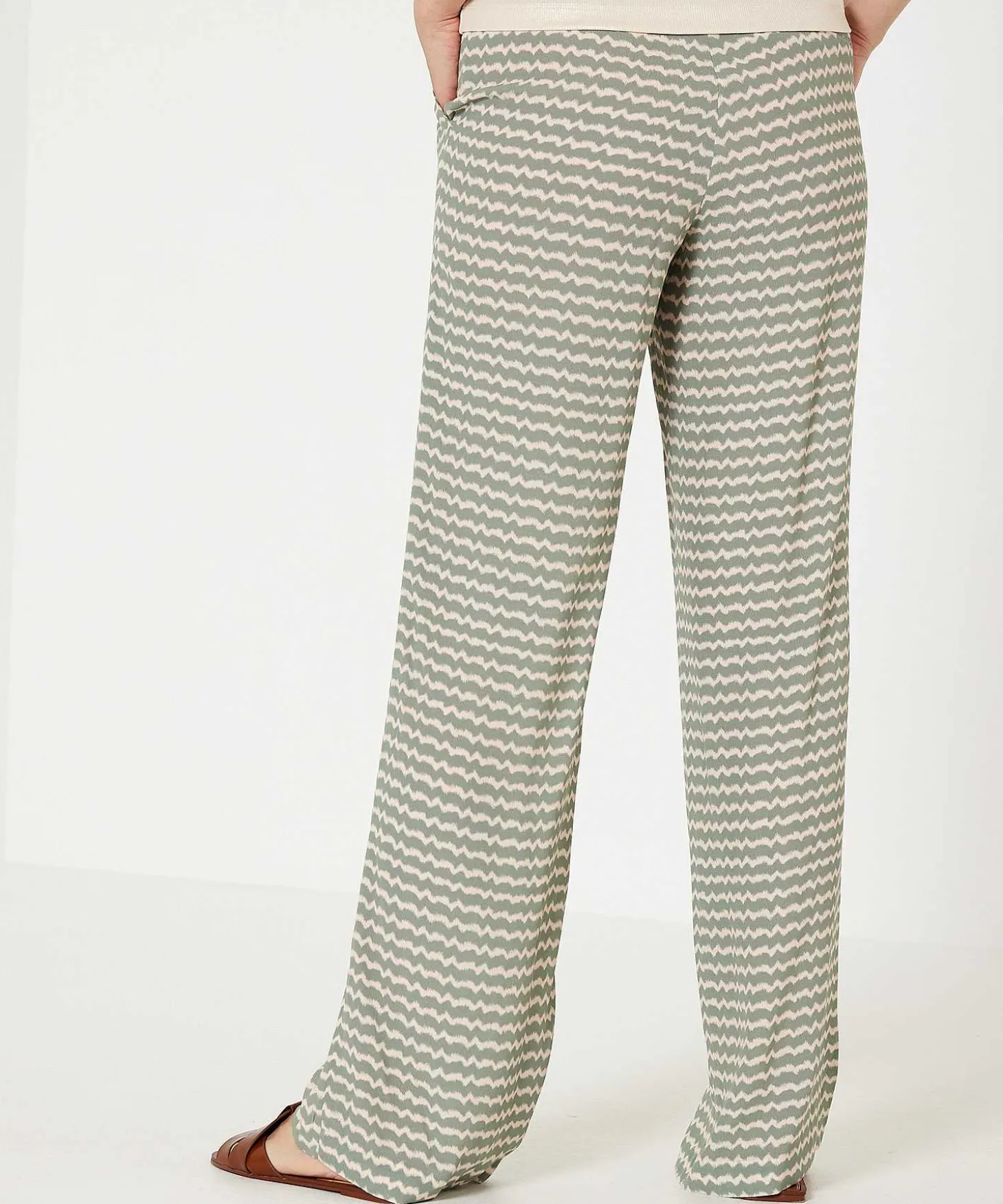 moscow_palazzo_pants_zigz_3.webp Palazzo Pants Zigzag Print Percy*Moscow Clearance