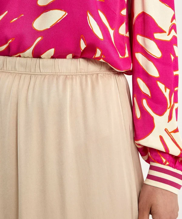 Silky Skirt*No Man's Land New