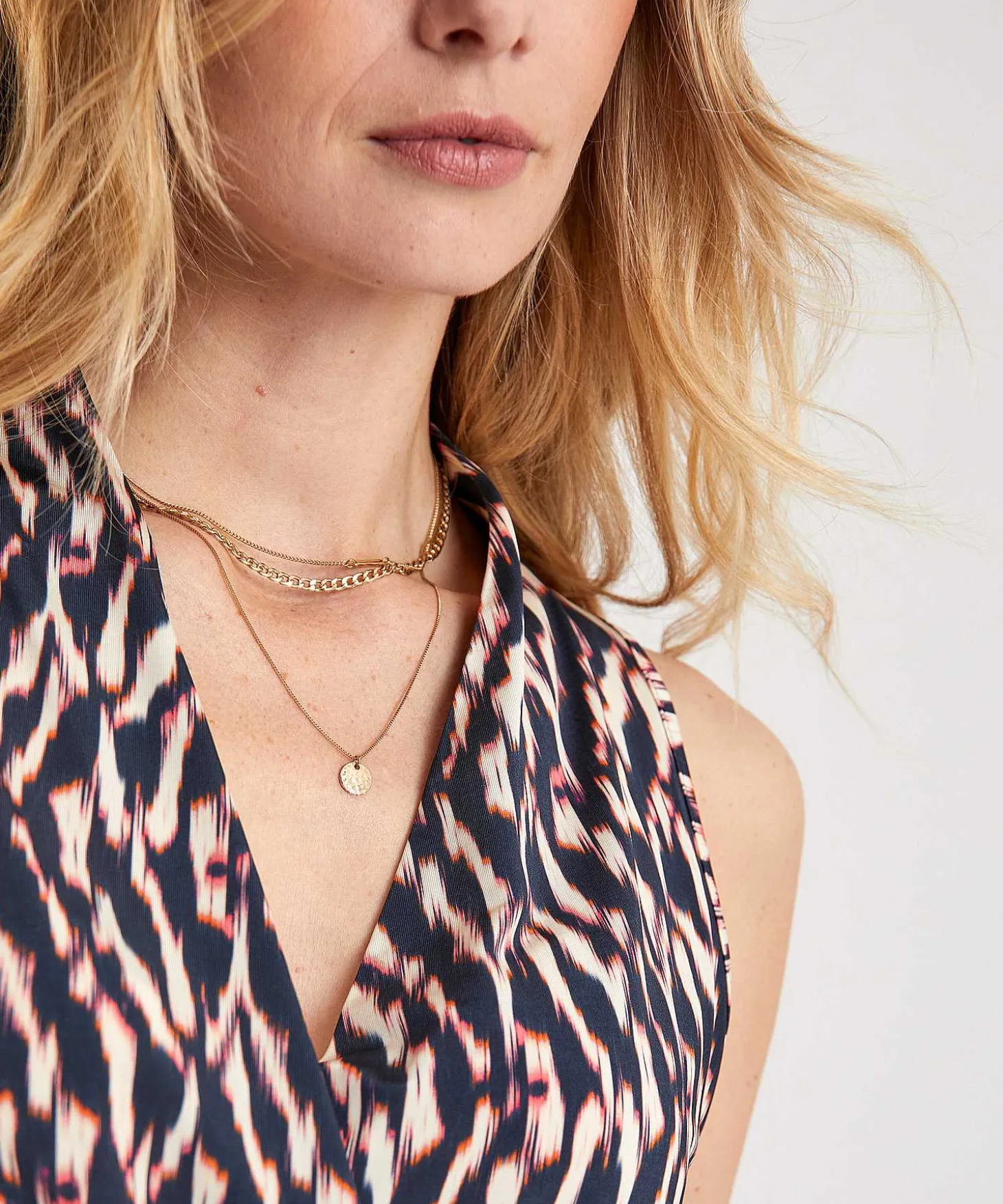 no_mans_land_slinky_wrap__2.webp Slinky Wrap Top Blurry Print*No Man's Land Outlet