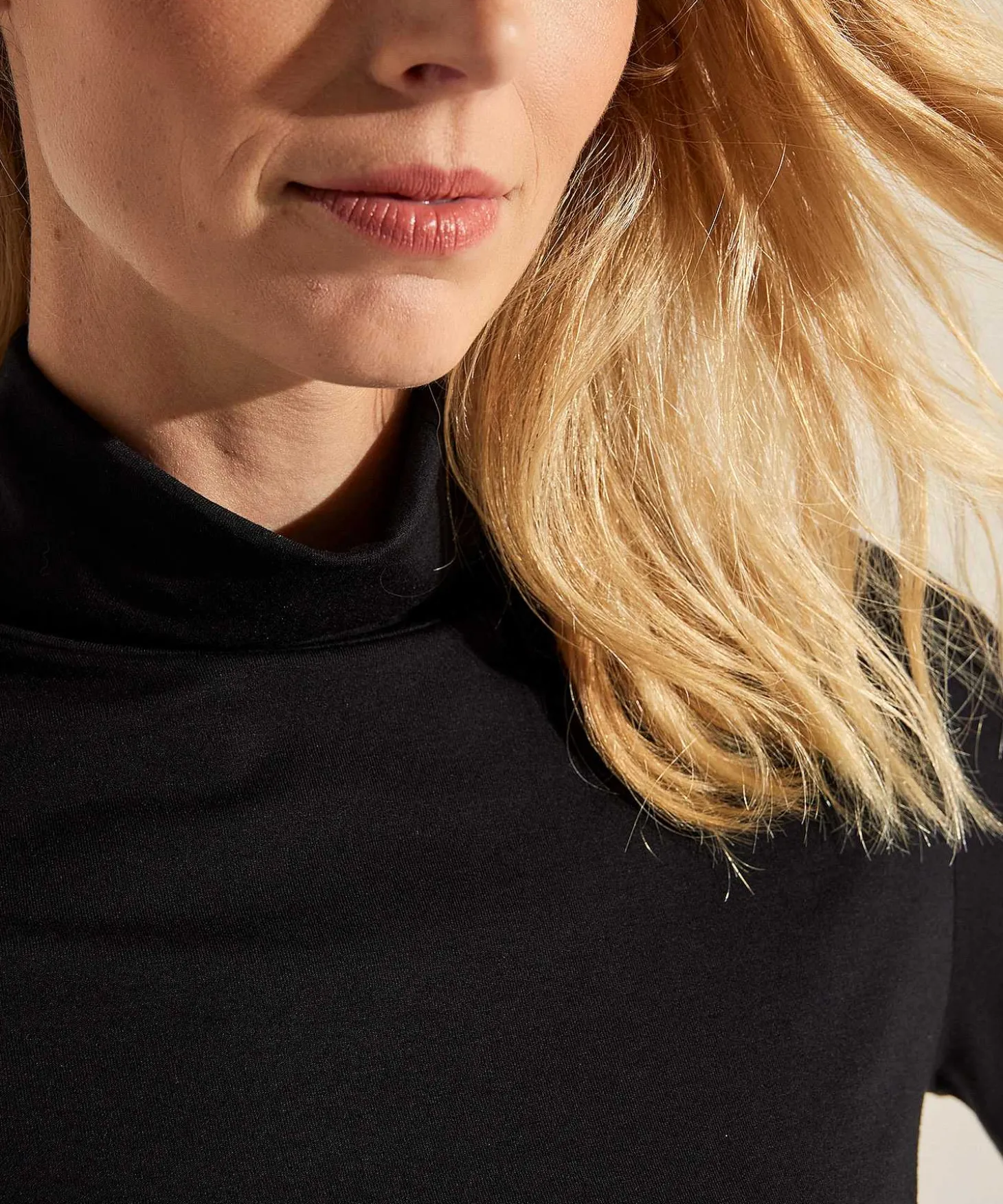 no_mans_land_turtleneck_m_3-2.webp Turtleneck Milano*No Man's Land Sale