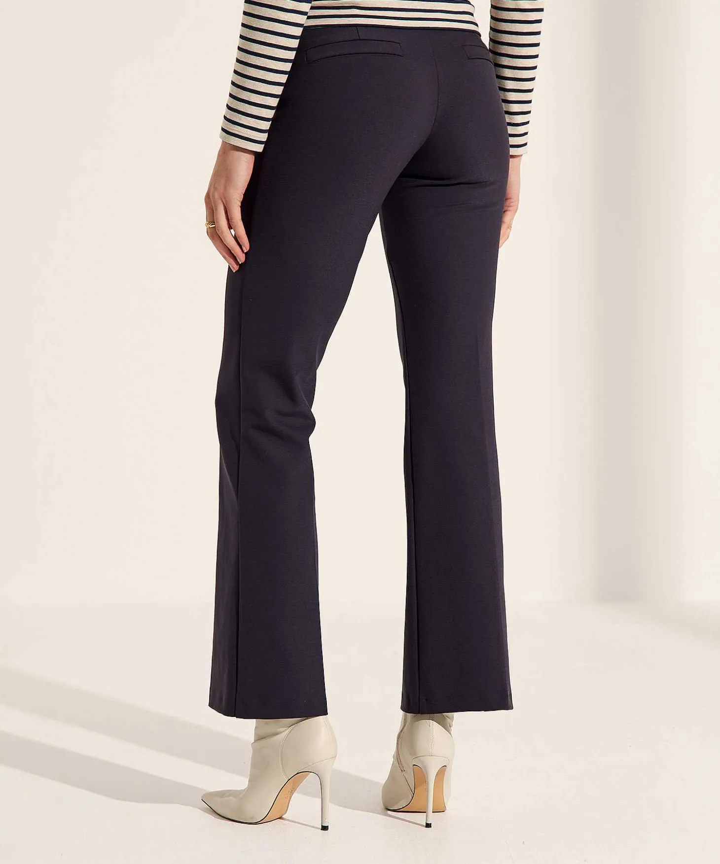 rosner_flared_pants_winte_1-1.webp Flared Pants Winter Techno Alisa*Rosner Best
