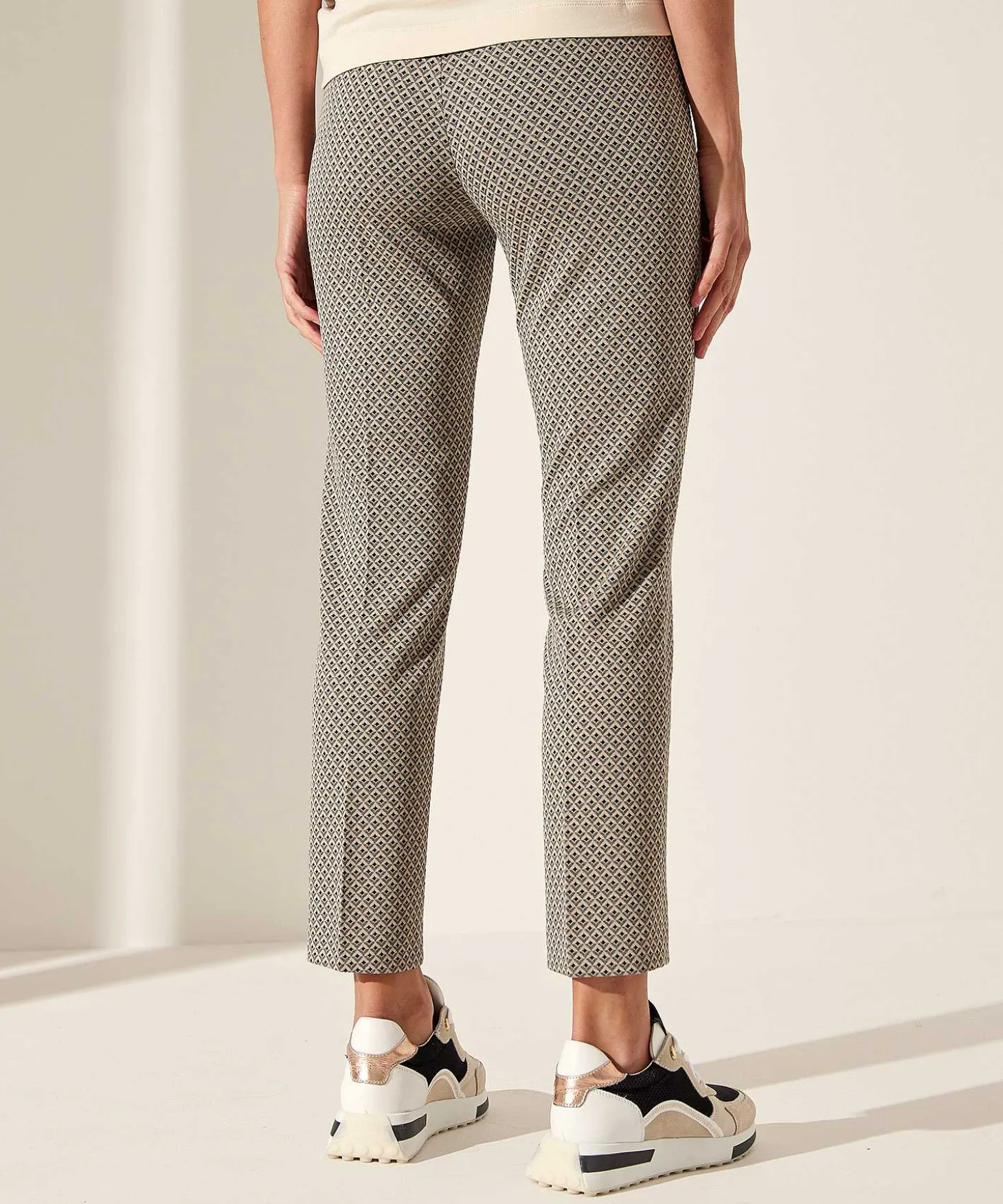 rosner_jacquard_trousers__1.webp Jacquard Trousers Alisa*Rosner Shop