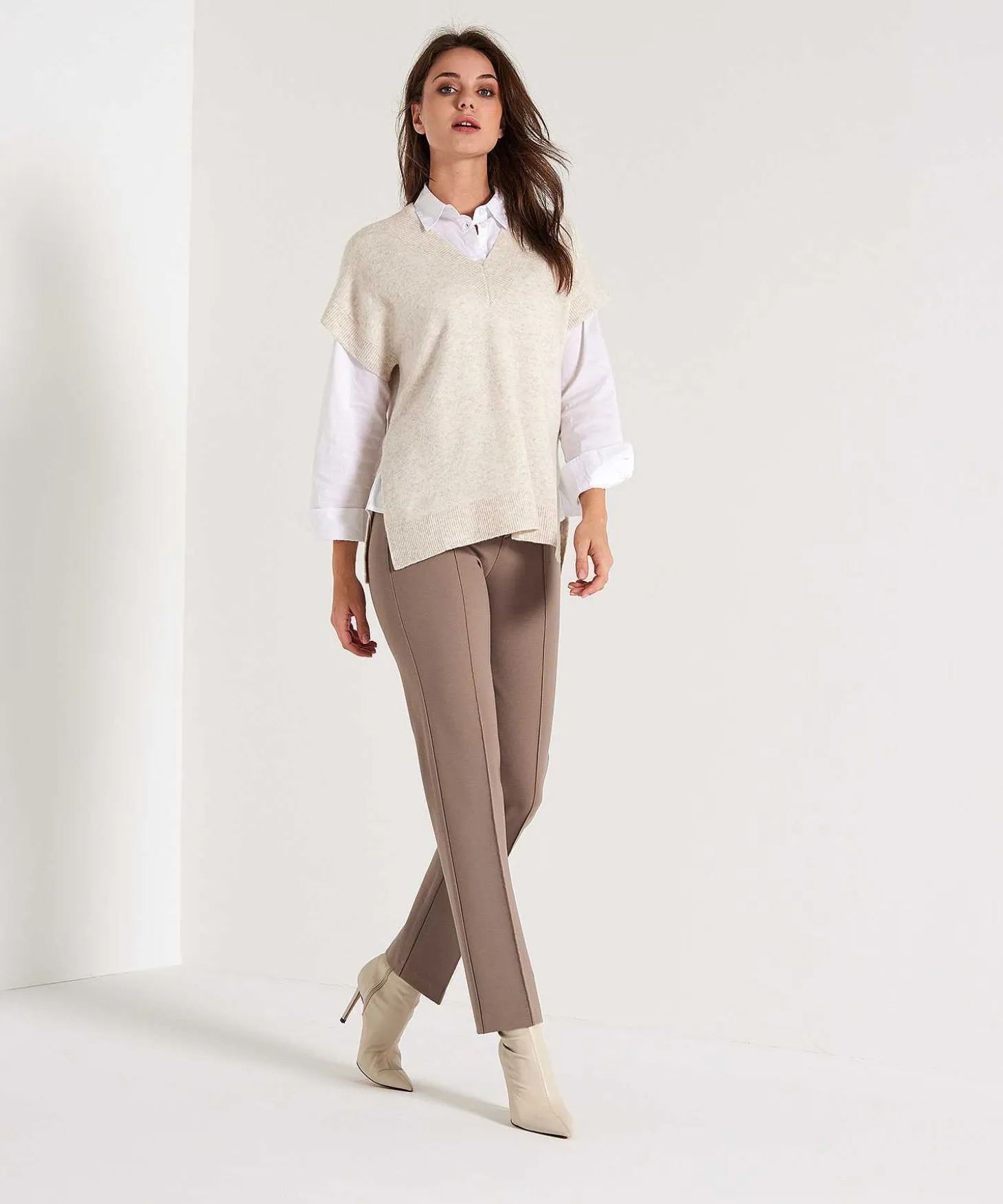 rosner_pants_pintuck_alis_1.webp Pants Pintuck Alisa*Rosner Best