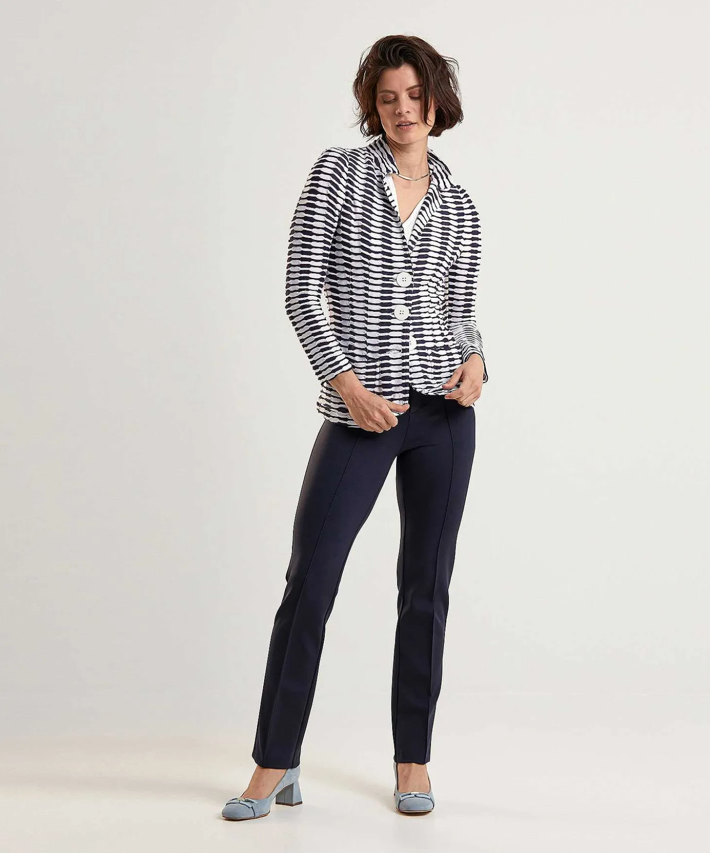 rosner_scuba_pants_with_p_3.webp Scuba Pants With Partial Seam Alisa Slim*Rosner Discount