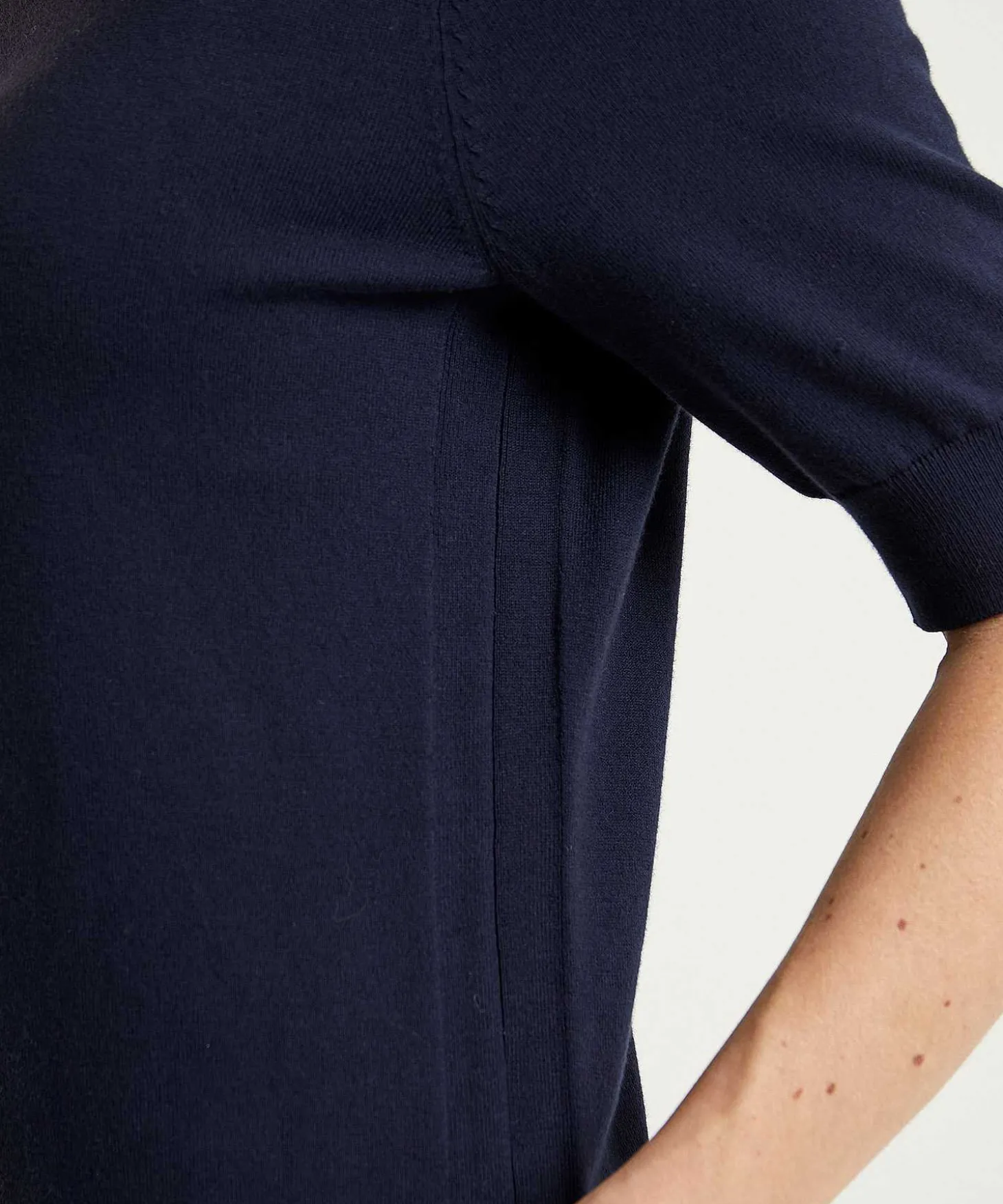 short_sleeve_sweater_1-5.webp Short Sleeve Sweater** Sale