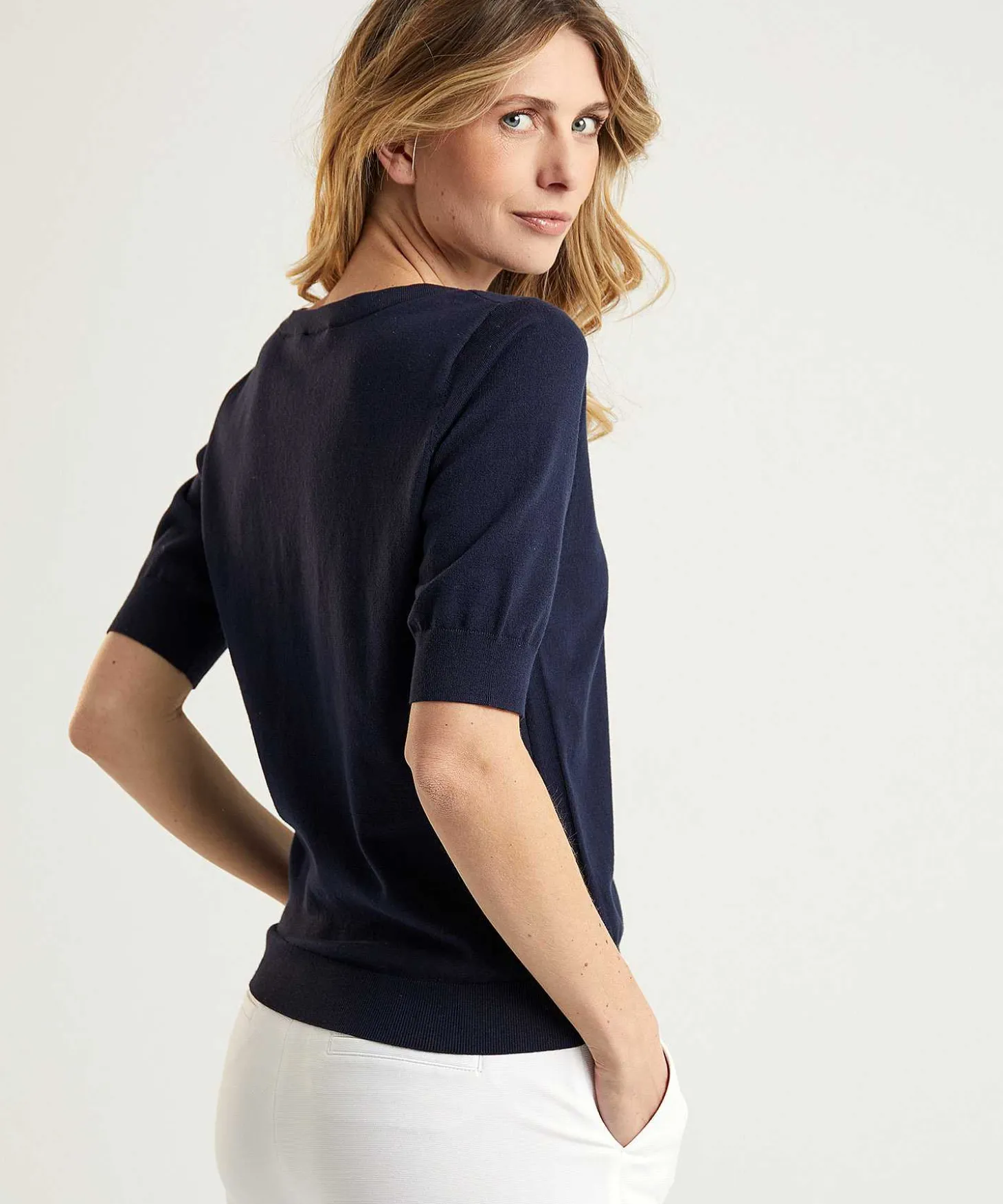 short_sleeve_sweater_3-5.webp Short Sleeve Sweater** Sale
