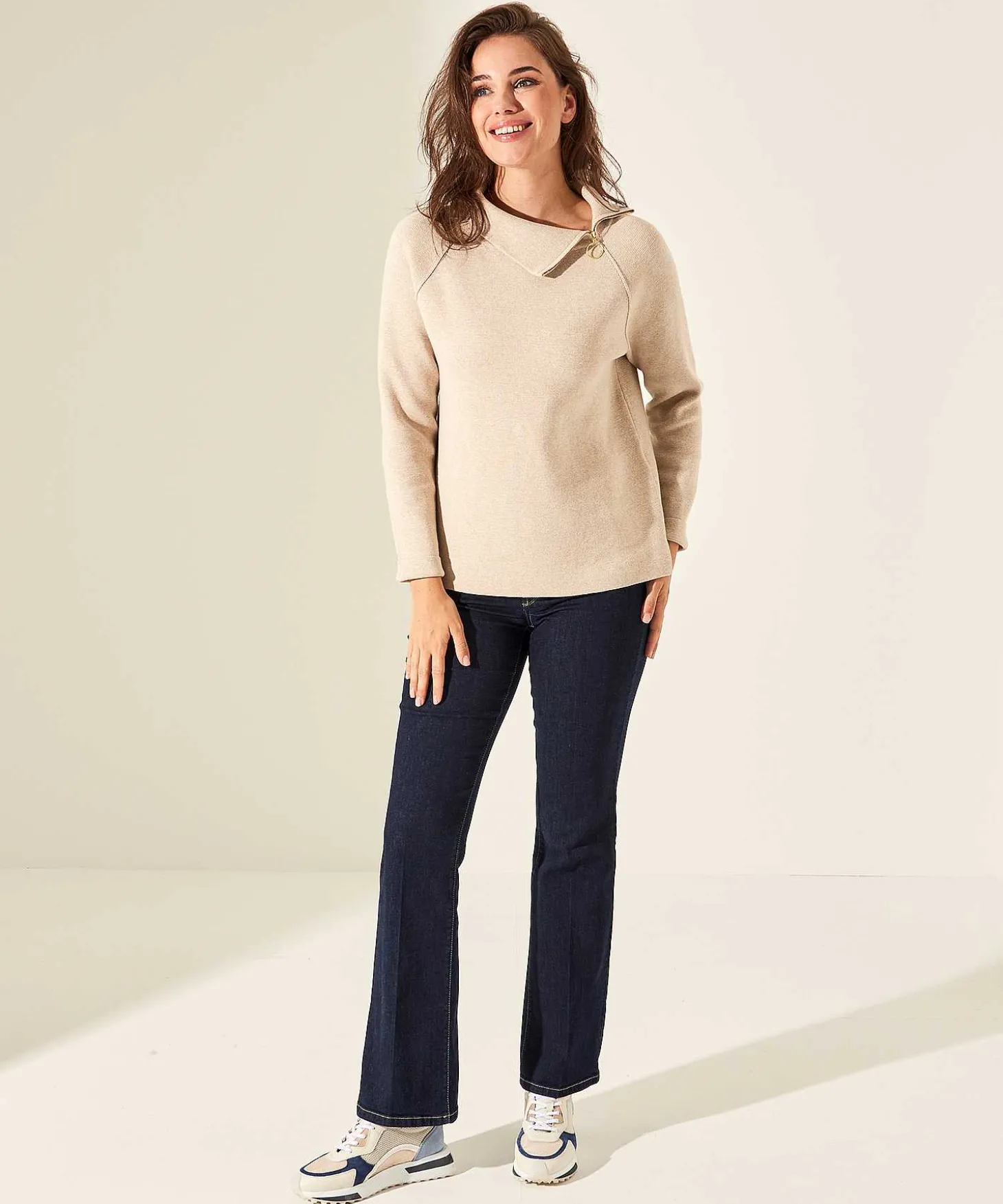 sweater_asymmetrical_zip_2-1.webp Sweater Asymmetrical Zipper Punta Knit** Best