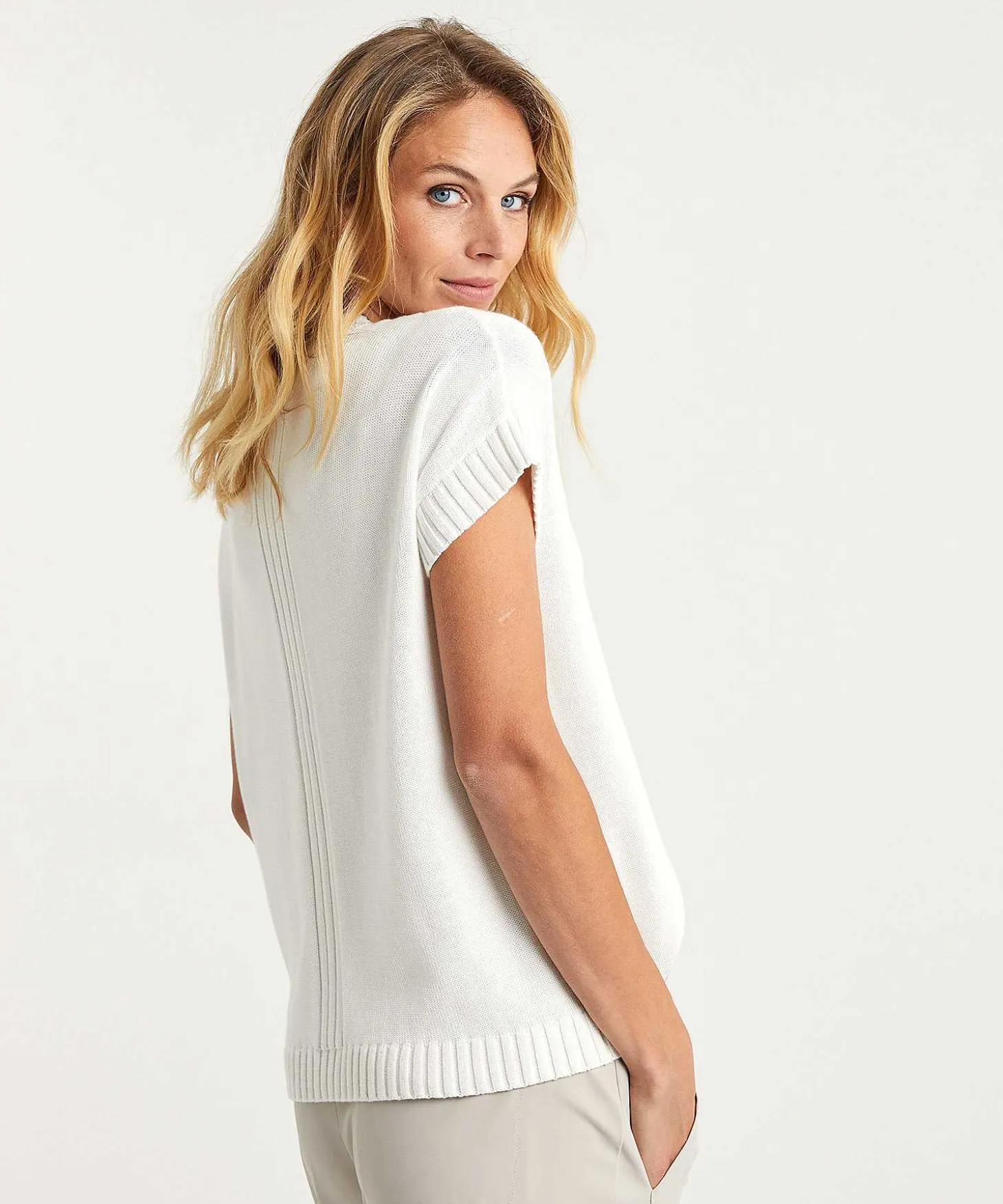 sweater_ribbed_2.webp Sweater Ribbed** New