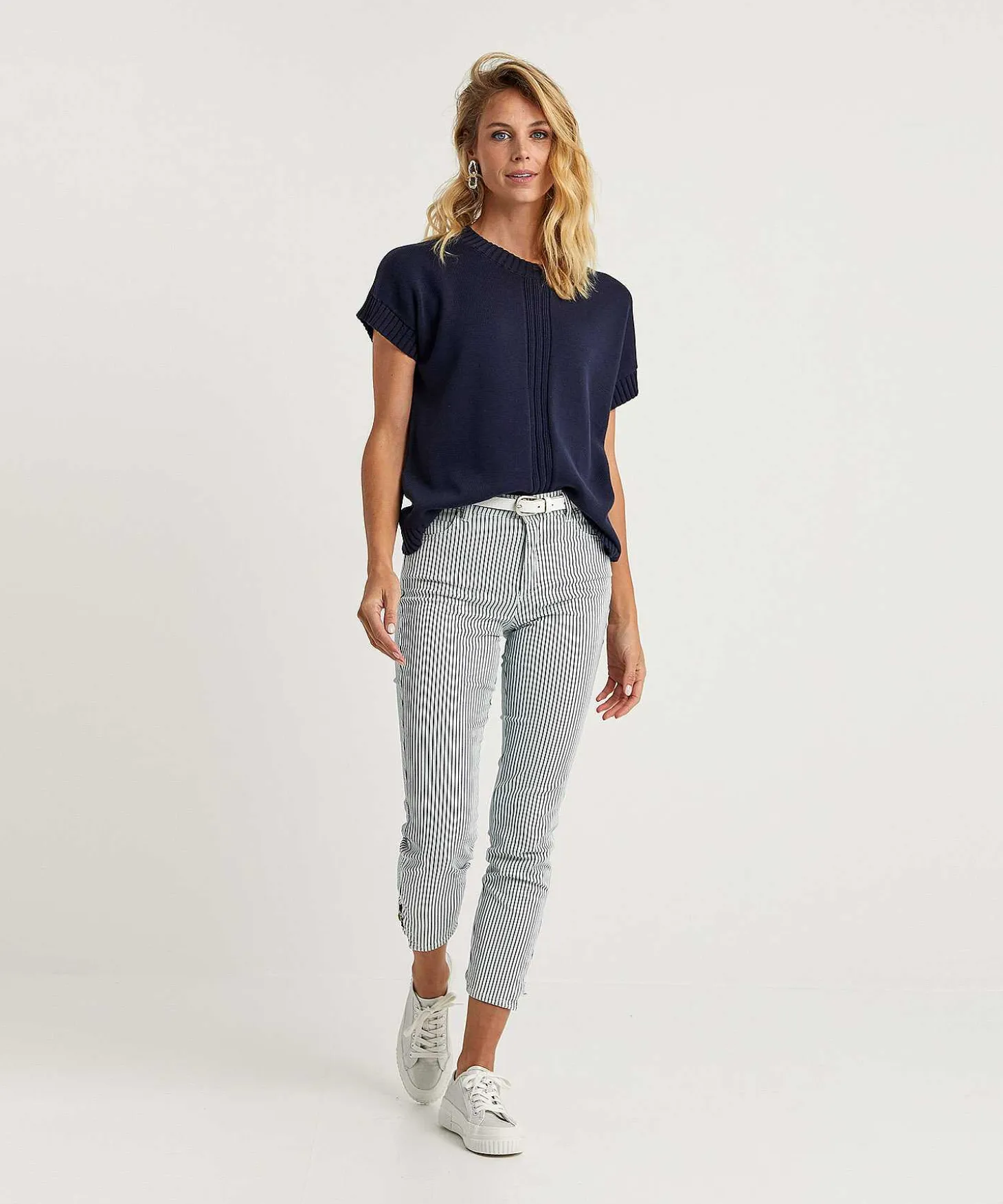 sweater_ribbed_3-2.webp Sweater Ribbed** Shop