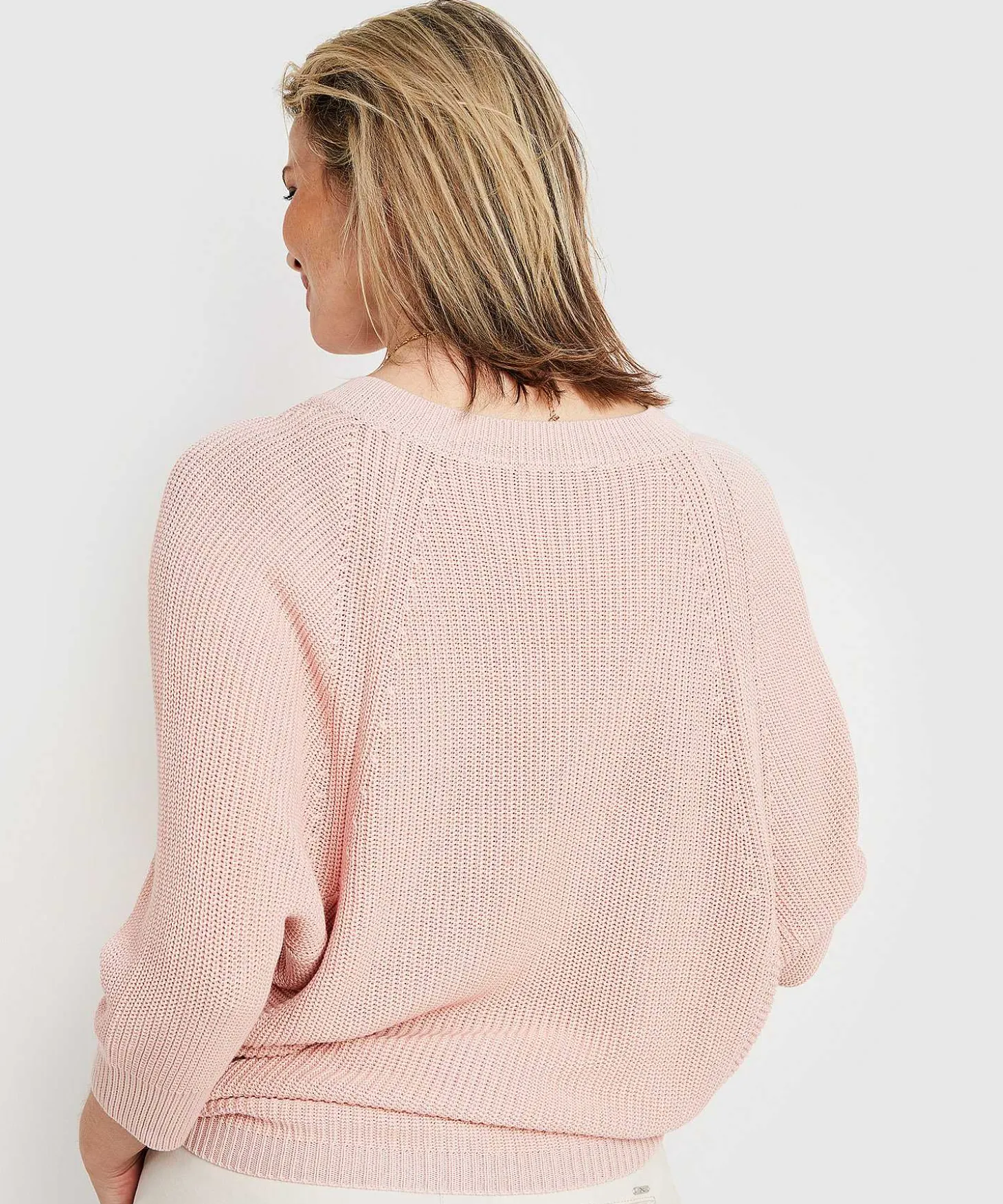 sweater_vneck_3-2.webp Sweater V-Neck** Cheap