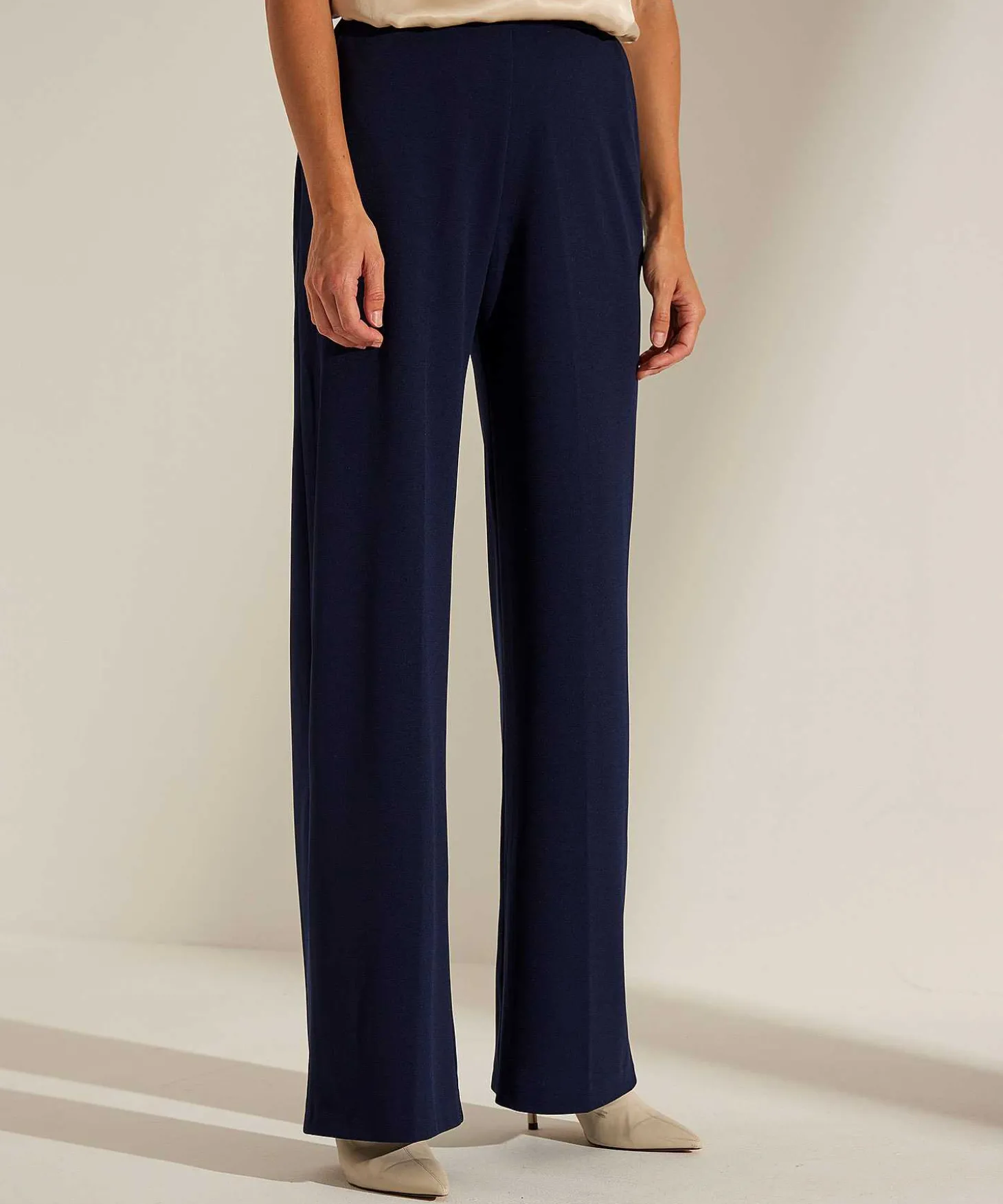 swing_wide_leg_trousers_c_2.webp Wide Leg Trousers Crepe*Swing Sale