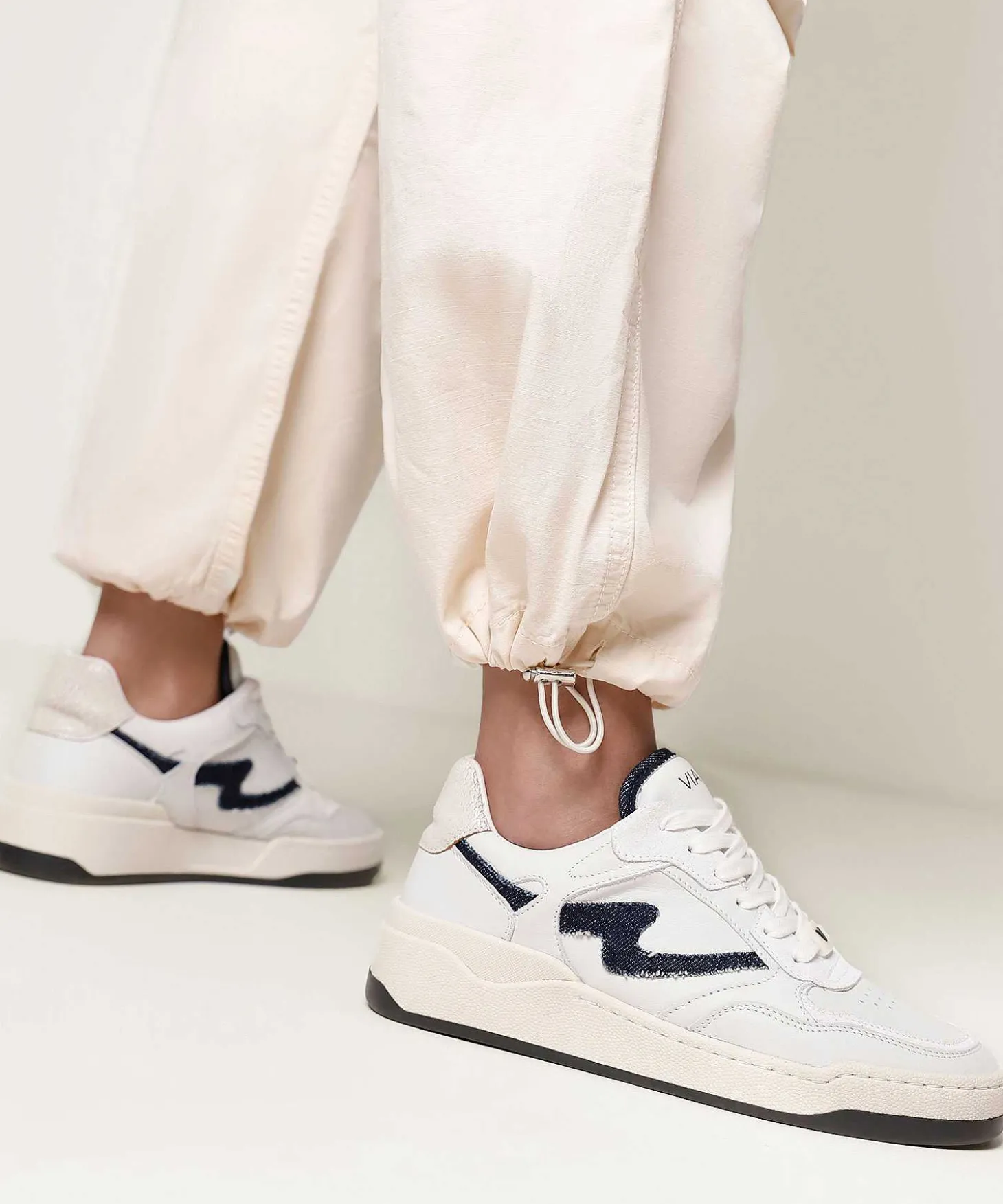 via_vai_low_sneaker_with__2.webp Low Sneaker With Denim Sam Levi*VIA VAI Hot