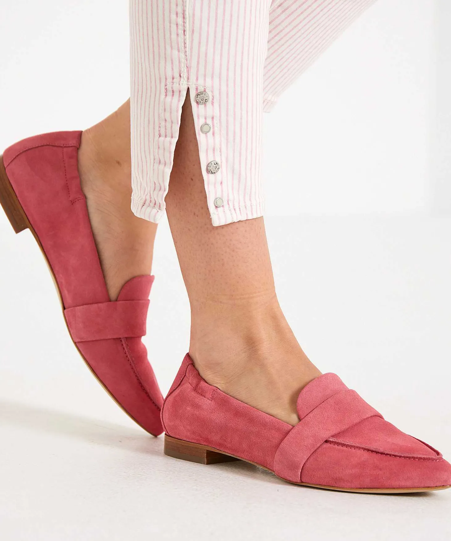 via_vai_suede_loafer_naom_0.webp Suede Loafer Naomi Suite*VIA VAI Best