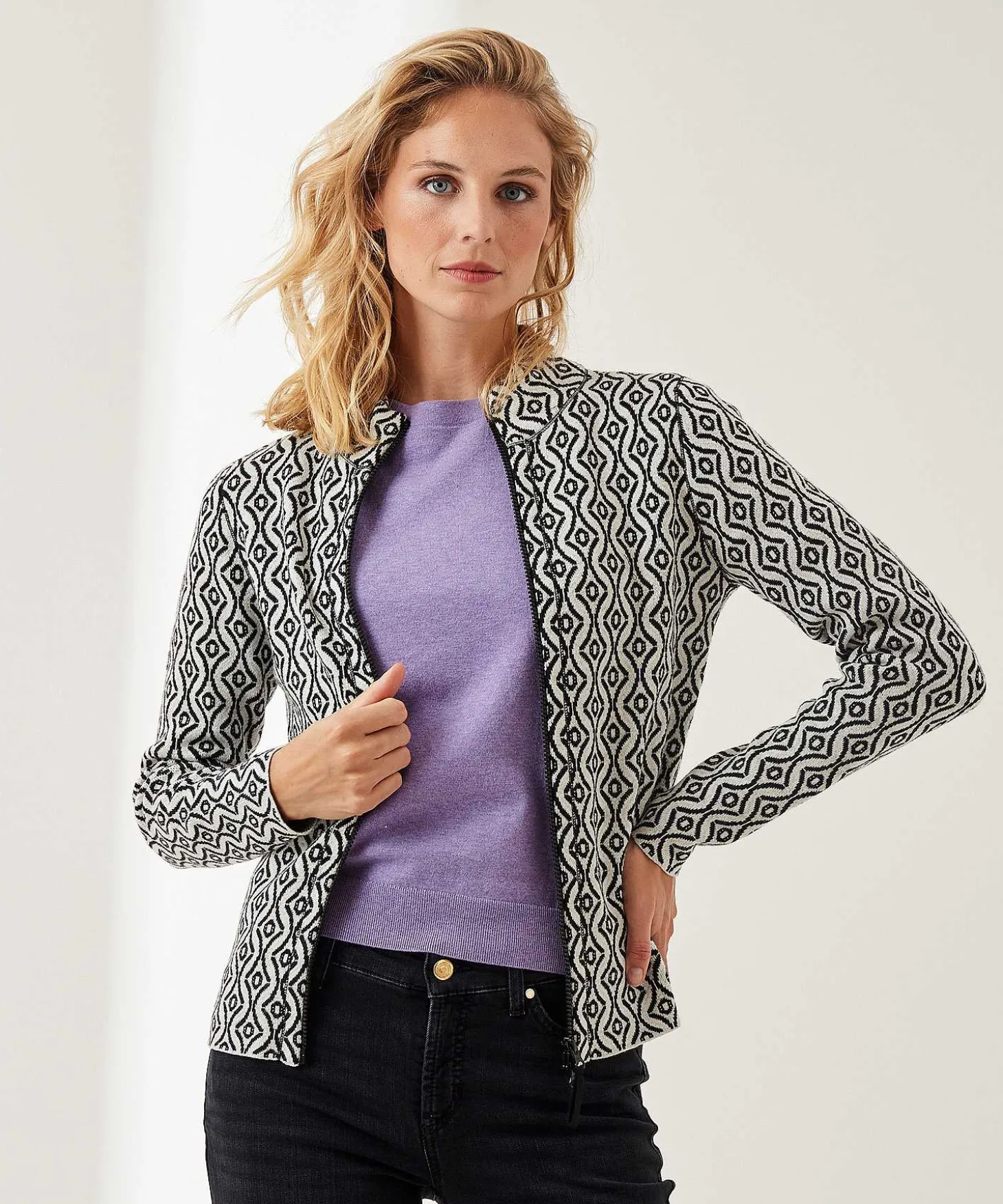 zipper_cardigan_jacquard_2.webp Zipper Cardigan Jacquard Print Retro** Cheap