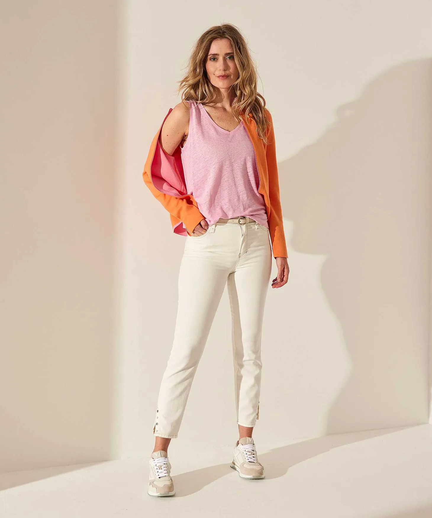 zipper_vest_contrast_pip_0-2.webp Zipper Vest Contrast Piping** Clearance